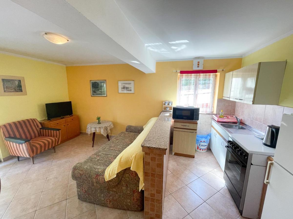 Apartmani Leonarda Jadranovo Exterior foto